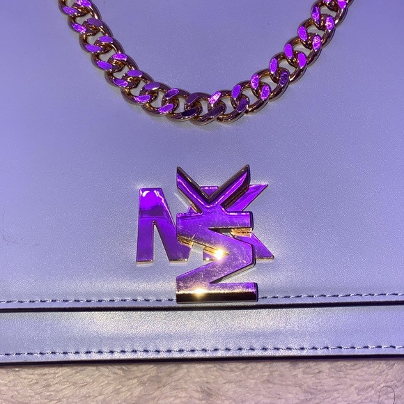 Michael Kors hand bag 💰 - Picture 3 of 6